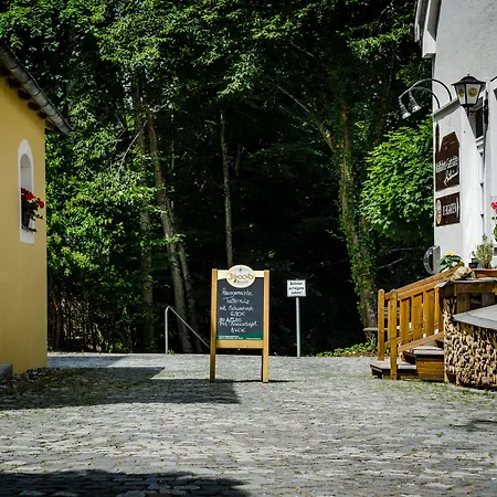 Wallfahrts-Gaststätte Heilbrünnl-3